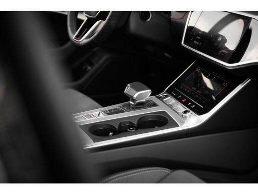 Audi A6 Avant 55 TFSI e 367pk quattro S line | Panorama dak | Head-up Display | Servosluiting | Assistent... ActivLease financial lease