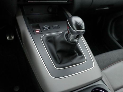 Citroën C5 Aircross 1.5 BlueHDI Business-Plus (INCL-BTW) *LEATHER-MICROFIBRE | NAVI-FULLMAP | FULL-LED | KEYLESS | TO... ActivLease financial lease