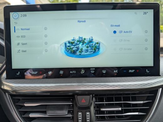 Ford Kuga 2.5 PHEV 243pk Titanium | Camera | Adap. Cruise | Keyless | Carplay | Navi | Panoramadak | 19"LMV | ActivLease financial lease