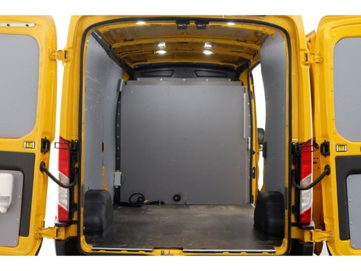 Ford Transit 350 2.0 TDCI 130pk L3H2 Trend Airco/Imperiaal/Trekhaak 2800kg 07-2021 ActivLease financial lease