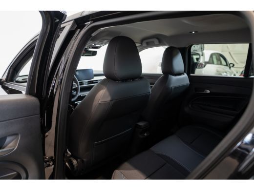 Jeep Avenger Summit 54 kWh | Infotainment Pakket | Winterpakket | Warmtepomp | Camera | Navigatie | 18 Inch Li... ActivLease financial lease