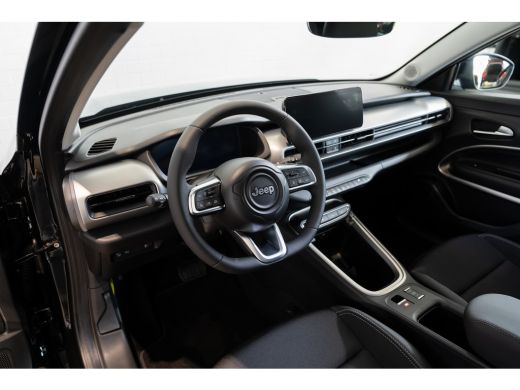 Jeep Avenger Summit 54 kWh | Infotainment Pakket | Winterpakket | Warmtepomp | Camera | Navigatie | 18 Inch Li... ActivLease financial lease