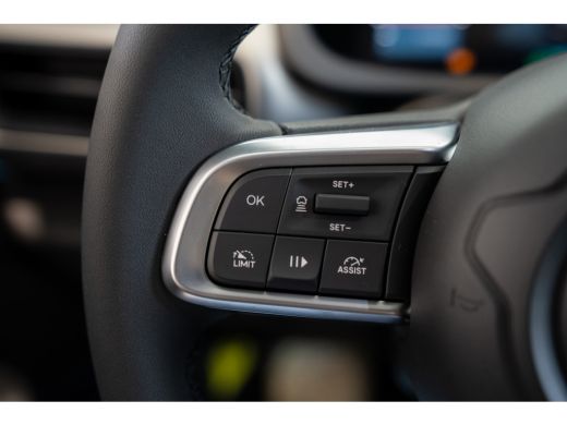 Jeep Avenger Summit 54 kWh | Infotainment Pakket | Winterpakket | Warmtepomp | Camera | Navigatie | 18 Inch Li... ActivLease financial lease