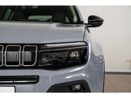 Jeep Avenger Summit 54 kWh | Infotainment Pakket | Winterpakket | Warmtepomp | Camera | Navigatie | 18 Inch Li... ActivLease financial lease
