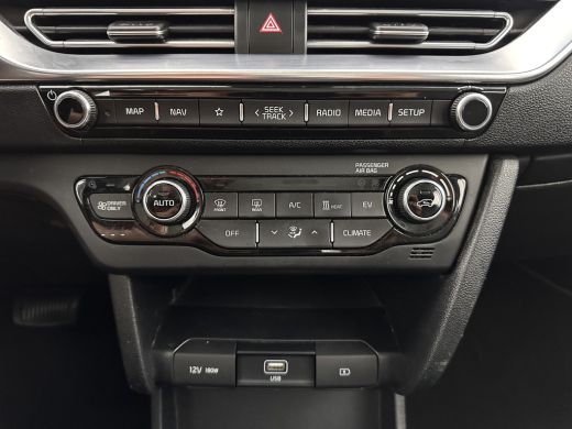 Kia e-Niro DynamicLine 64 kWh [ 3-Fase ] (INCL.BTW)  Aut. *LEATHER-MICROFIBRE | NAVI-FULLMAP | AMBIENT-LIGHT... ActivLease financial lease