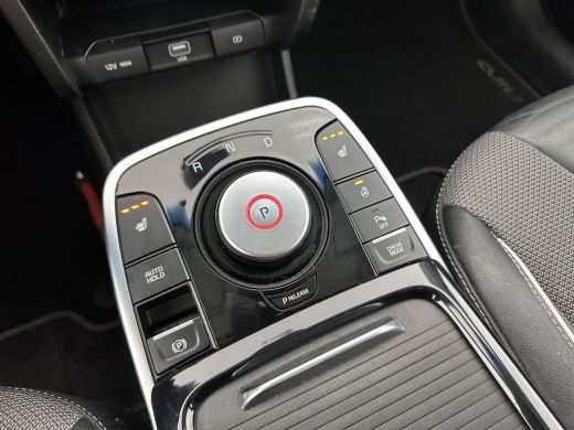 Kia e-Niro DynamicLine 64 kWh [ 3-Fase ] (INCL.BTW)  Aut. *LEATHER-MICROFIBRE | NAVI-FULLMAP | AMBIENT-LIGHT... ActivLease financial lease