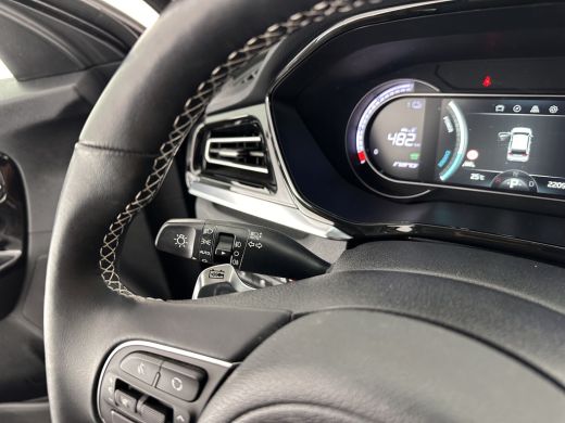 Kia e-Niro DynamicLine 64 kWh [ 3-Fase ] (INCL.BTW)  Aut. *LEATHER-MICROFIBRE | NAVI-FULLMAP | AMBIENT-LIGHT... ActivLease financial lease