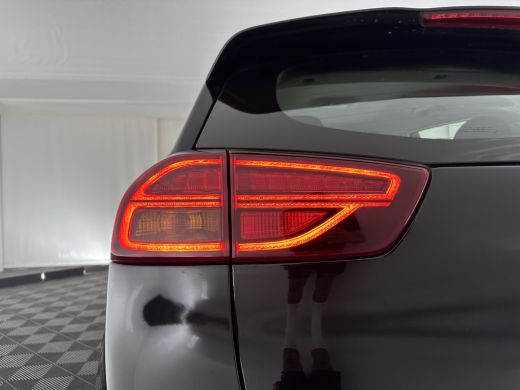 Kia e-Niro DynamicLine 64 kWh [ 3-Fase ] (INCL.BTW)  Aut. *LEATHER-MICROFIBRE | NAVI-FULLMAP | AMBIENT-LIGHT... ActivLease financial lease