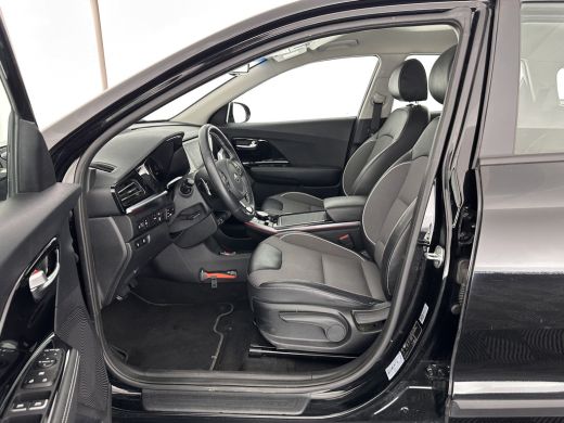 Kia e-Niro DynamicLine 64 kWh [ 3-Fase ] (INCL.BTW)  Aut. *LEATHER-MICROFIBRE | NAVI-FULLMAP | AMBIENT-LIGHT... ActivLease financial lease