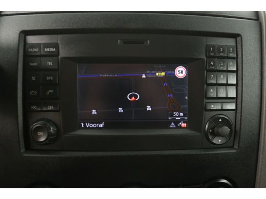 Mercedes-Benz Sprinter 319 3.0 CDI V6 L2H2 191PK Automaat 3500KG Trekgew. Trekhaak Airco Camera Cruise Navigatie ActivLease financial lease