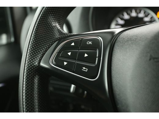Mercedes-Benz Vito 114 CDI Lang Automaat Camera Carplay LED Leder Airco Cruise Trekhaak PDC 19"LMV ActivLease financial lease