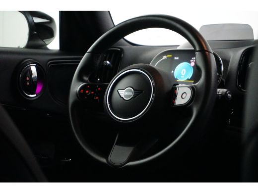 Mini Countryman 2.0 Cooper S E ALL4 Chili | Achterbank in delen neerklapbaar | Achteruitrijcamera | Afwijkende da... ActivLease financial lease
