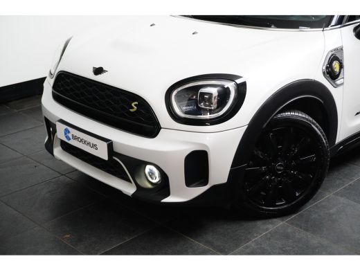 Mini Countryman 2.0 Cooper S E ALL4 Chili | Achterbank in delen neerklapbaar | Achteruitrijcamera | Afwijkende da... ActivLease financial lease