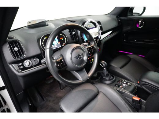 Mini Countryman 2.0 Cooper S E ALL4 Chili | Achterbank in delen neerklapbaar | Achteruitrijcamera | Afwijkende da... ActivLease financial lease