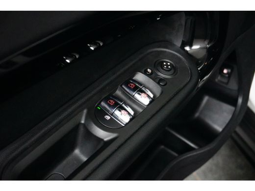 Mini Countryman 2.0 Cooper S E ALL4 Chili | Achterbank in delen neerklapbaar | Achteruitrijcamera | Afwijkende da... ActivLease financial lease