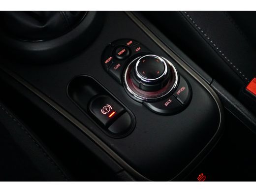 Mini Countryman 2.0 Cooper S E ALL4 Chili | Achterbank in delen neerklapbaar | Achteruitrijcamera | Afwijkende da... ActivLease financial lease