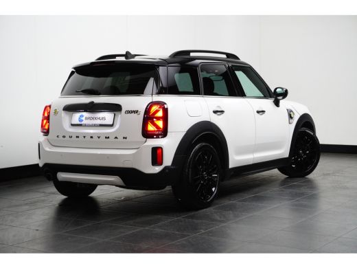 Mini Countryman 2.0 Cooper S E ALL4 Chili | Achterbank in delen neerklapbaar | Achteruitrijcamera | Afwijkende da... ActivLease financial lease