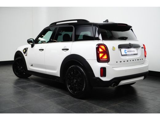 Mini Countryman 2.0 Cooper S E ALL4 Chili | Achterbank in delen neerklapbaar | Achteruitrijcamera | Afwijkende da... ActivLease financial lease