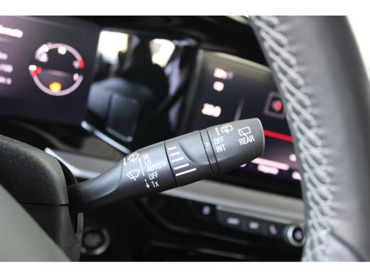 Opel Mokka 1.2 Turbo Ultimate Alcantara | Stoelmassage | Stoelen verwarmd | LED | Keyless ActivLease financial lease