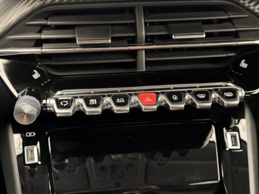 Peugeot 2008 1.2 PureTech Allure Pack Camera | Stoelverwarming | Parkeersensoren achter | Leder/Stof | Adaptie... ActivLease financial lease