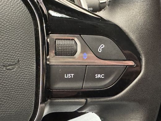 Peugeot 2008 1.2 PureTech Allure Pack Camera | Stoelverwarming | Parkeersensoren achter | Leder/Stof | Adaptie... ActivLease financial lease