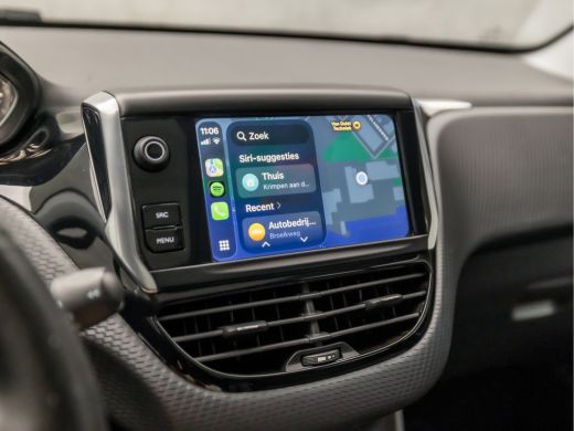 Peugeot 2008 1.2 PureTech Sport (PANORAMADAK, APPLE CARPLAY, NAVIGATIE, LM VELGEN, SPORTSTOELEN, PARKEERSENSOR... ActivLease financial lease