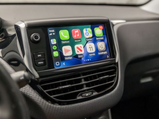 Peugeot 2008 1.2 PureTech Sport (PANORAMADAK, APPLE CARPLAY, NAVIGATIE, LM VELGEN, SPORTSTOELEN, PARKEERSENSOR... ActivLease financial lease