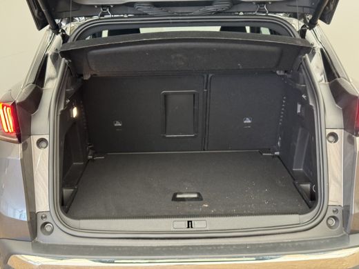 Peugeot 3008 1.2 PureTech GT Camera | Stoelverwarming | Parkeersensoren Rondom | LED | Leer/Stof | 18" Lichtme... ActivLease financial lease