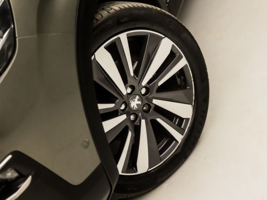 Peugeot 5008 1.2 PureTech GT-Line 7 Persoons (PANORAMADAK, APPLE CARPLAY, GROOT NAVI, 360 CAMERA, LEDER, SPORT... ActivLease financial lease