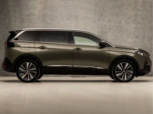 Peugeot 5008 1.2 PureTech GT-Line 7 Persoons (PANORAMADAK, APPLE CARPLAY, GROOT NAVI, 360 CAMERA, LEDER, SPORT... ActivLease financial lease