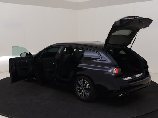 Peugeot 508 SW Allure Pack Camera | Adaptieve Cruise | 17" Lichtmetaal | LED | Parkeersensoren Achter | Carpl... ActivLease financial lease