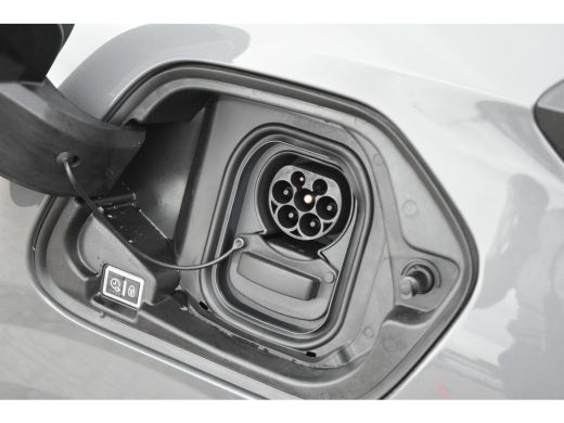 Peugeot e-208 EV Allure 51 kWh 156pk 3 Fase | Adaptive Cruise | Vision Pack | Navigatie | Drive Assist Plus Pac... ActivLease financial lease
