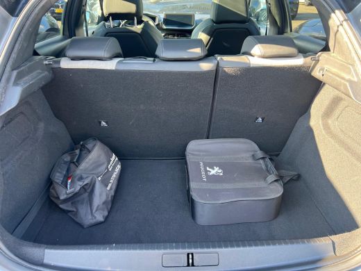 Peugeot e-208 EV GT-Line 350 50 kWh (INCL-BTW) *PANO | FULL-LED | DIGI-COCKPIT | BLINDSPOT | CAMERA | LEATHER-A... ActivLease financial lease