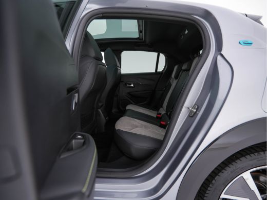 Peugeot e-208 EV GT-Line 350 50 kWh (INCL-BTW) *PANO | FULL-LED | DIGI-COCKPIT | BLINDSPOT | CAMERA | LEATHER-A... ActivLease financial lease