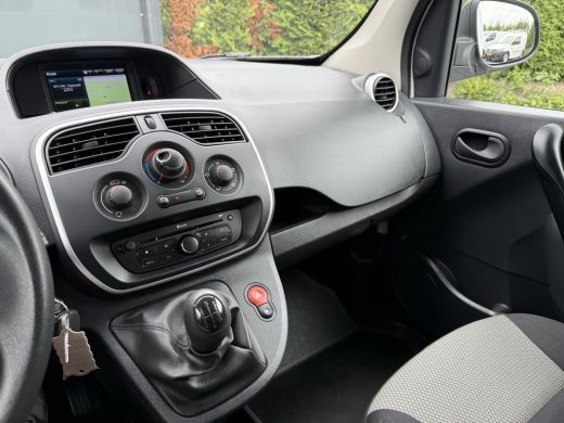 Renault Kangoo 1.5 dCi / L1H1 / 1e EIG. / AIRCO / CRUISE / INRICHTING / NAVI / BLUETOOTH / TREKHAAK ActivLease financial lease