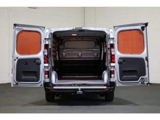 Renault Trafic 2.0 dCi 110pk L2 H1 Airco Navigatie 10dkm ActivLease financial lease