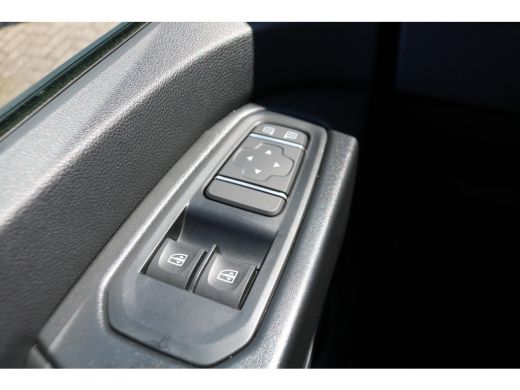 Renault Trafic 2.0 dCi 110pk L2 H1 Airco Navigatie 10dkm ActivLease financial lease