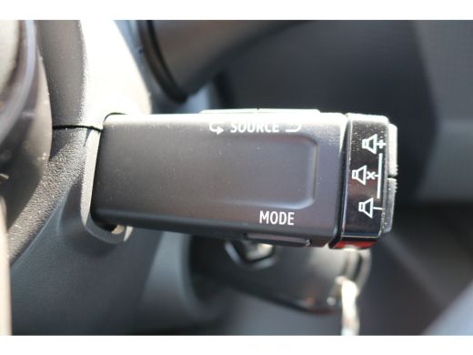 Renault Trafic 2.0 dCi 110pk L2 H1 Airco Navigatie 10dkm ActivLease financial lease