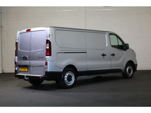 Renault Trafic 2.0 dCi 110pk L2 H1 Airco Navigatie 10dkm ActivLease financial lease