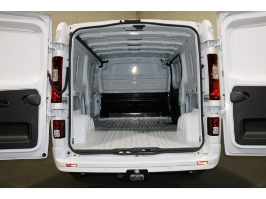 Renault Trafic 2.0 dCi 150PK Automaat L2H1 Work Edition Apple Carplay Trekhaak ActivLease financial lease