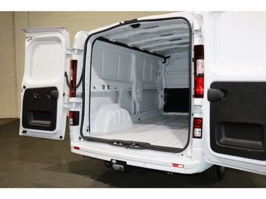 Renault Trafic 2.0 dCi 150PK Automaat L2H1 Work Edition Apple Carplay Trekhaak ActivLease financial lease