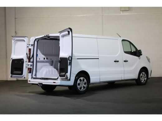 Renault Trafic 2.0 dCi 150PK Automaat L2H1 Work Edition Apple Carplay Trekhaak ActivLease financial lease