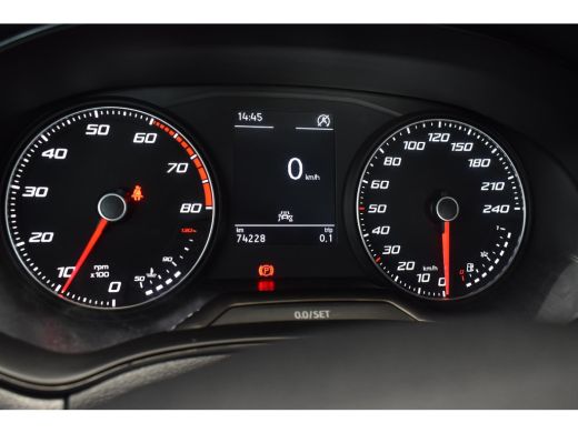 Seat Arona 1.0 TSI Reference / Carplay / Cruise control / Parkeersensoren achter ActivLease financial lease