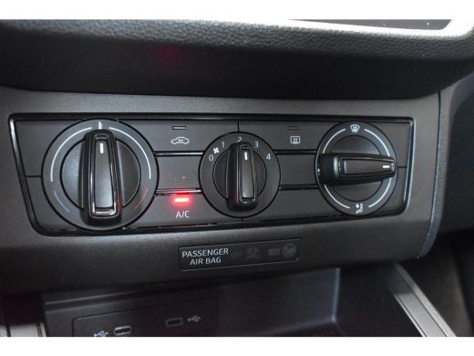 Seat Arona 1.0 TSI Reference / Carplay / Cruise control / Parkeersensoren achter ActivLease financial lease