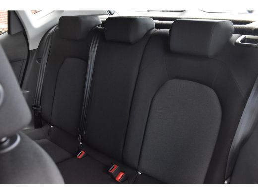 Seat Arona 1.0 TSI Reference / Carplay / Cruise control / Parkeersensoren achter ActivLease financial lease