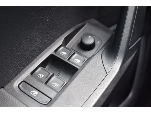 Seat Arona 1.0 TSI Reference / Carplay / Cruise control / Parkeersensoren achter ActivLease financial lease