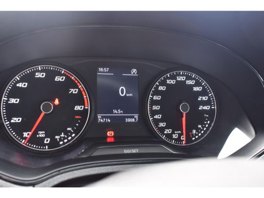 Seat Arona 1.0 TSI Reference / Carplay / Cruise control / Parkeersensoren achter ActivLease financial lease