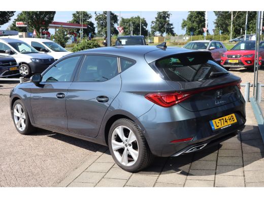 Seat Leon 1.0 TSI FR Business Intense | Achteruitrijcamera | Smartphone Interface (Apple CarPlay & Android ... ActivLease financial lease