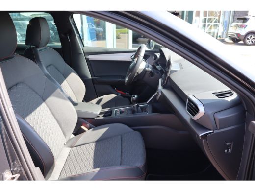 Seat Leon 1.0 TSI FR Business Intense | Achteruitrijcamera | Smartphone Interface (Apple CarPlay & Android ... ActivLease financial lease