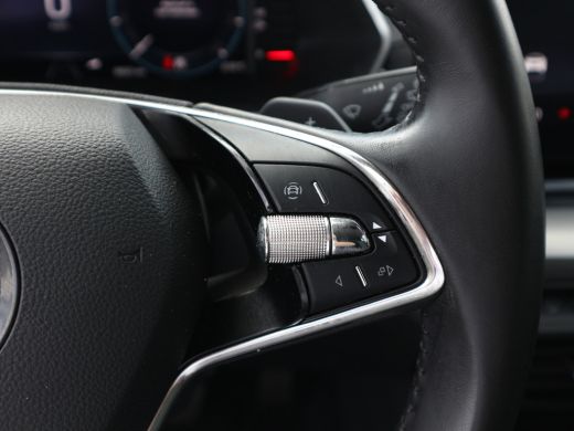 Skoda Octavia Combi 1.0 e-TSI Business Edition DAB NAVI CLIMA CUISE ActivLease financial lease